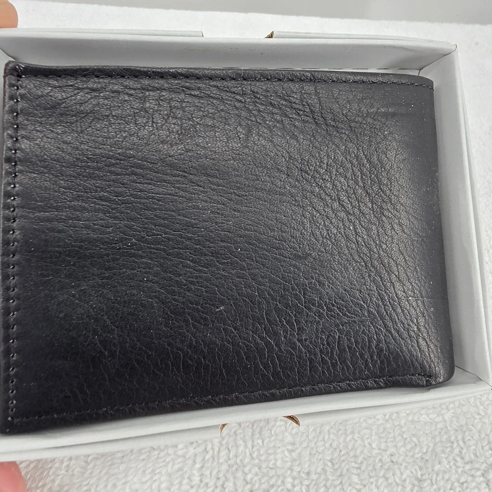PG&E Mens Black Leather Bifold Wallet Debossed Logo Slim Card Holder Accessory